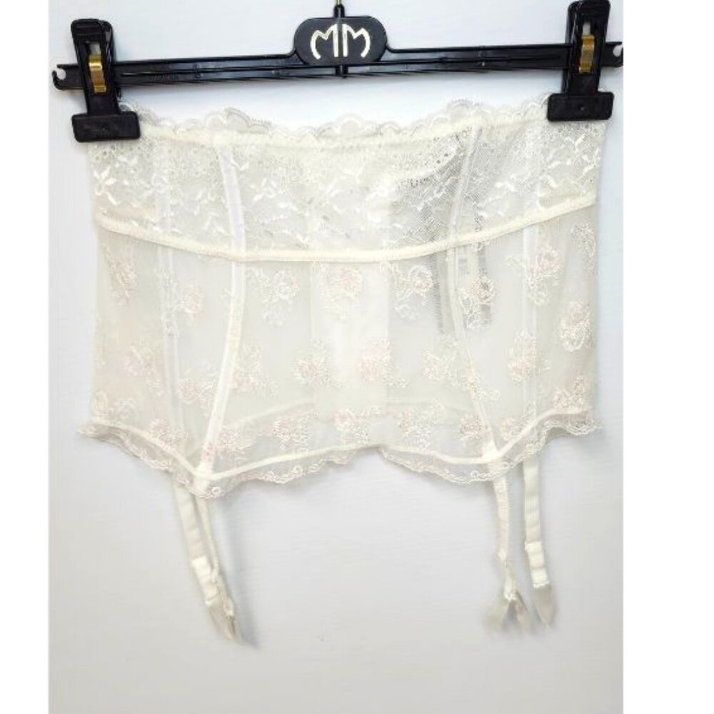 Empreinte Women's Cream/Pink Lace Garter W/Decorative Stitching Size M